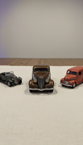 Die-Cast Metal Vintage Car
