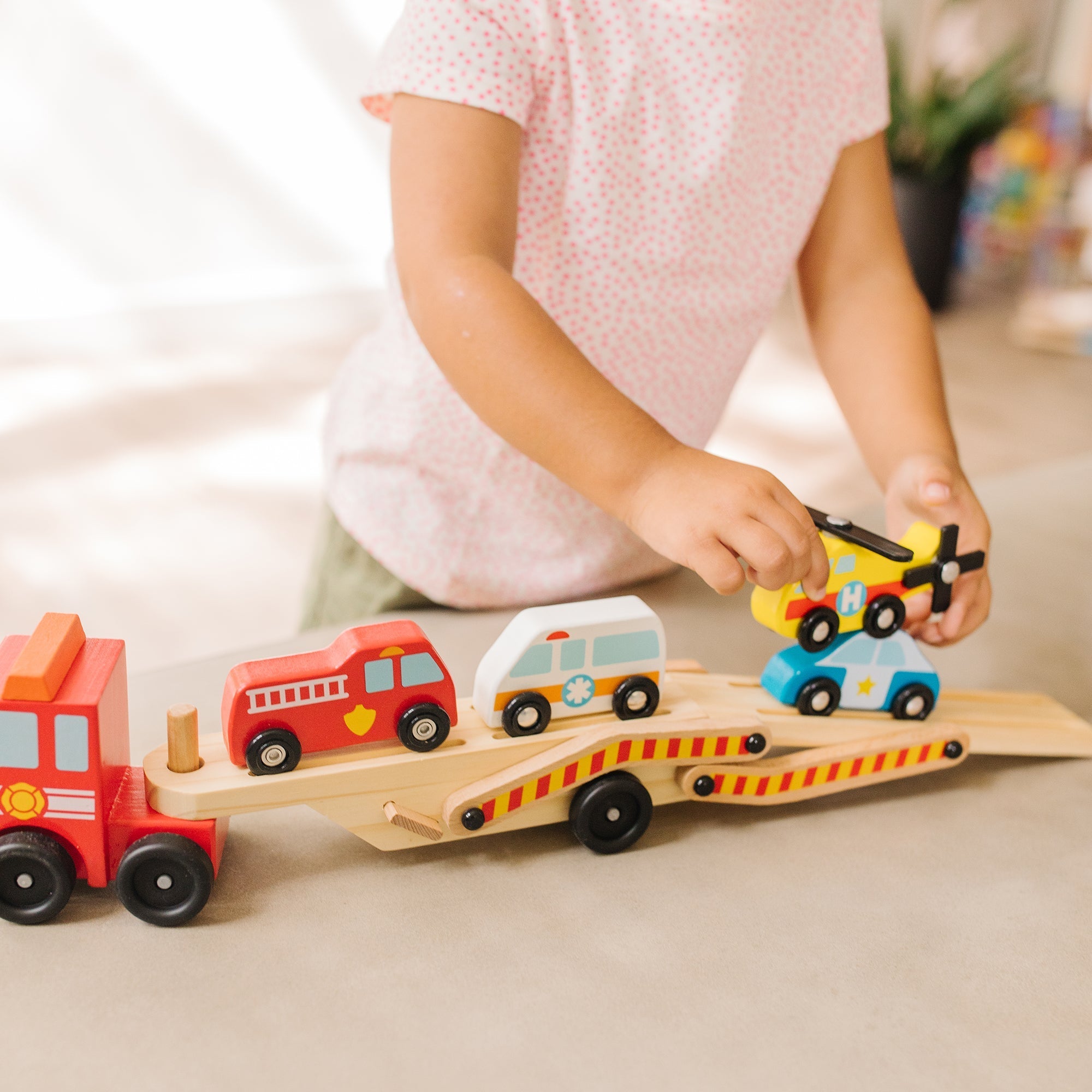 Vehicles & Trains Premium Quality Emergency Vehicle Carrier - Durable Material and Safe Design for Daily Ki...