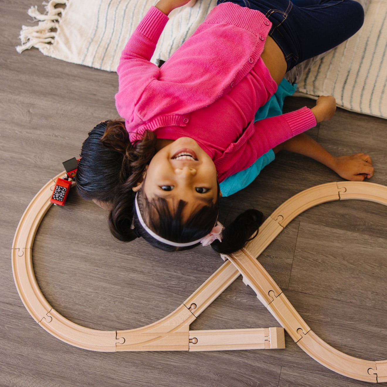 Vehicles & Trains Premium Quality Figure 8 Train Set - Durable Material and Safe Design for Daily Kids Play