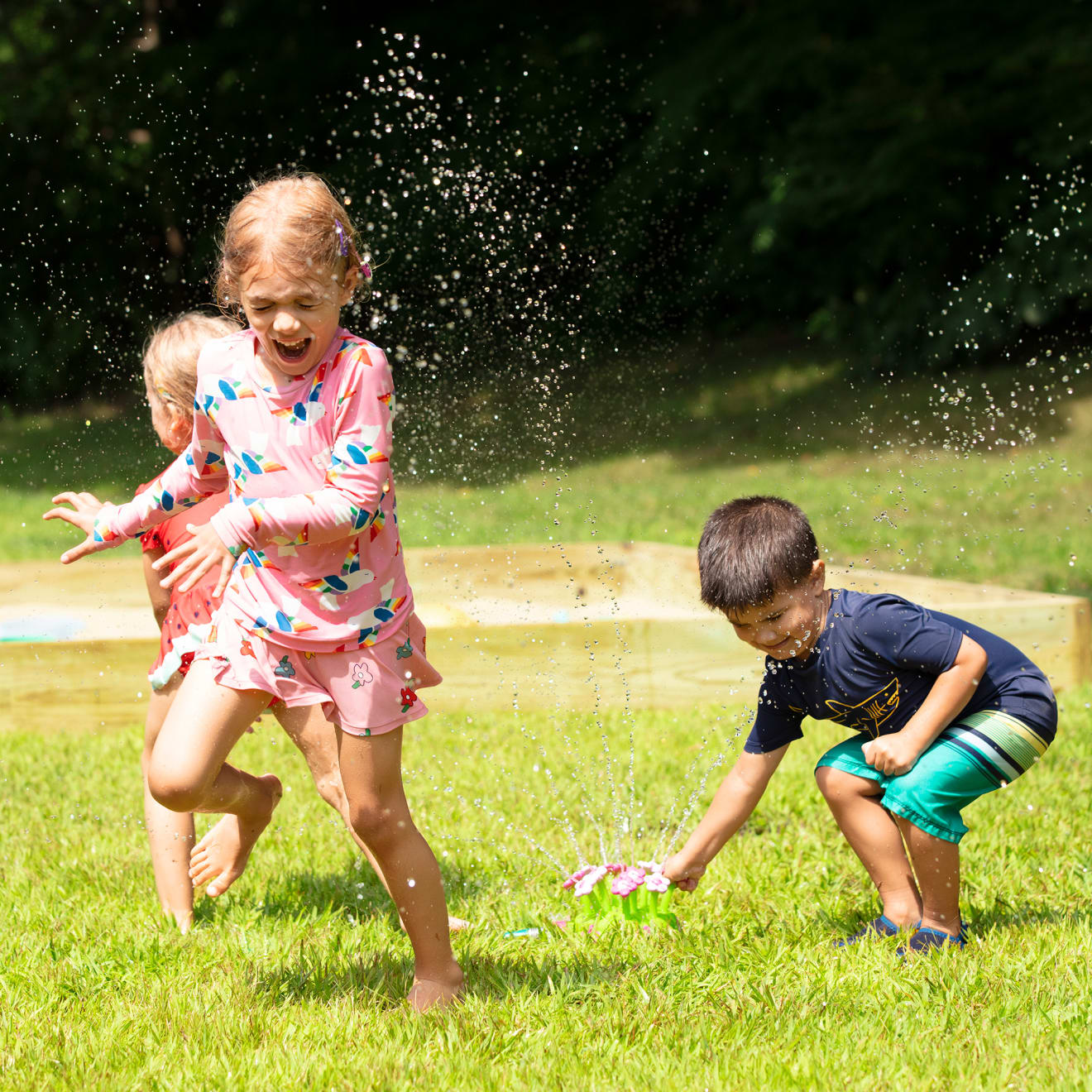 Outdoor Toys Premium Quality Pretty Petals Sprinkler - Durable Material and Safe Design for Daily Kids Play