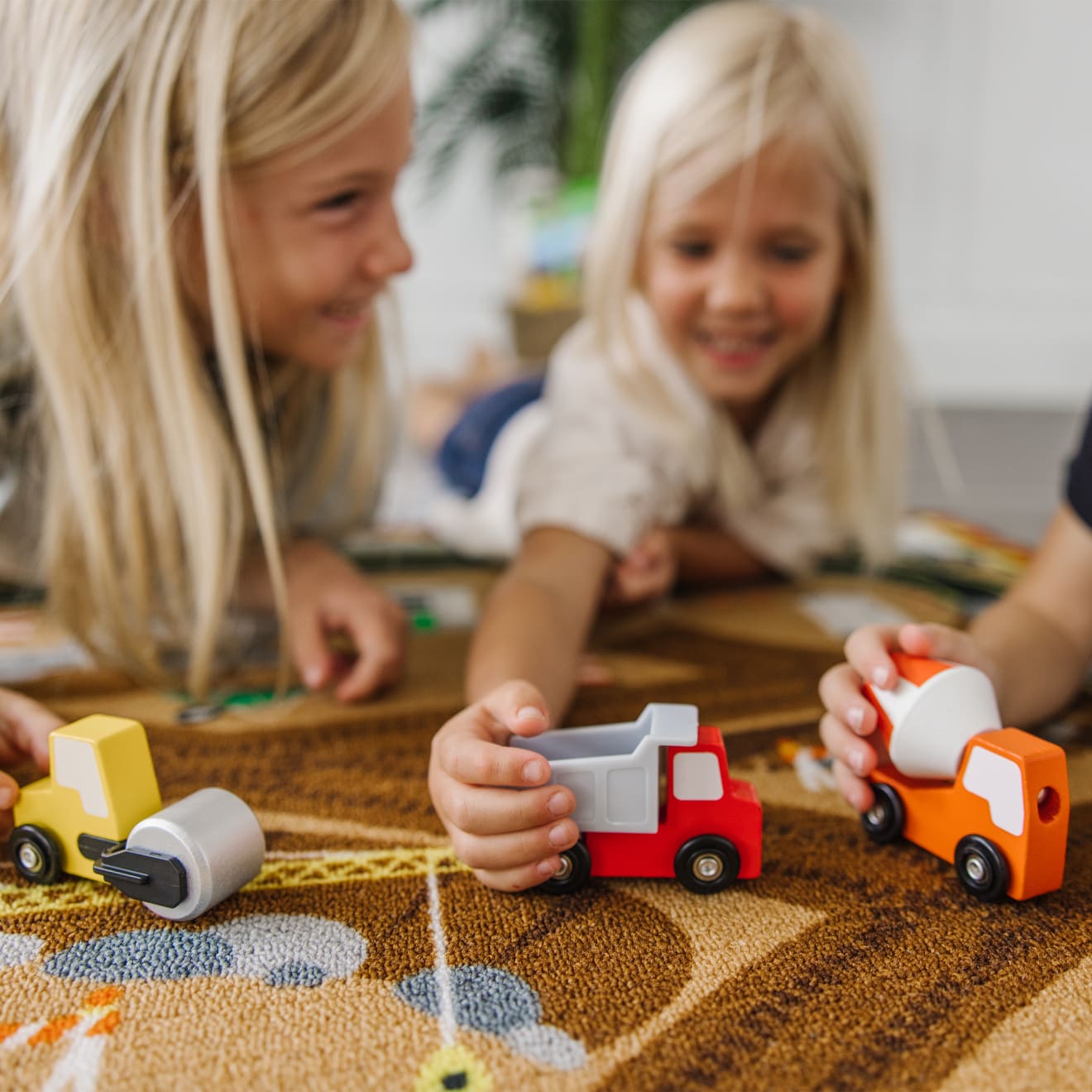 Vehicles & Trains Premium Quality Round the Construction Zone Work Site Rug & Vehicle Set - Durable Materia...