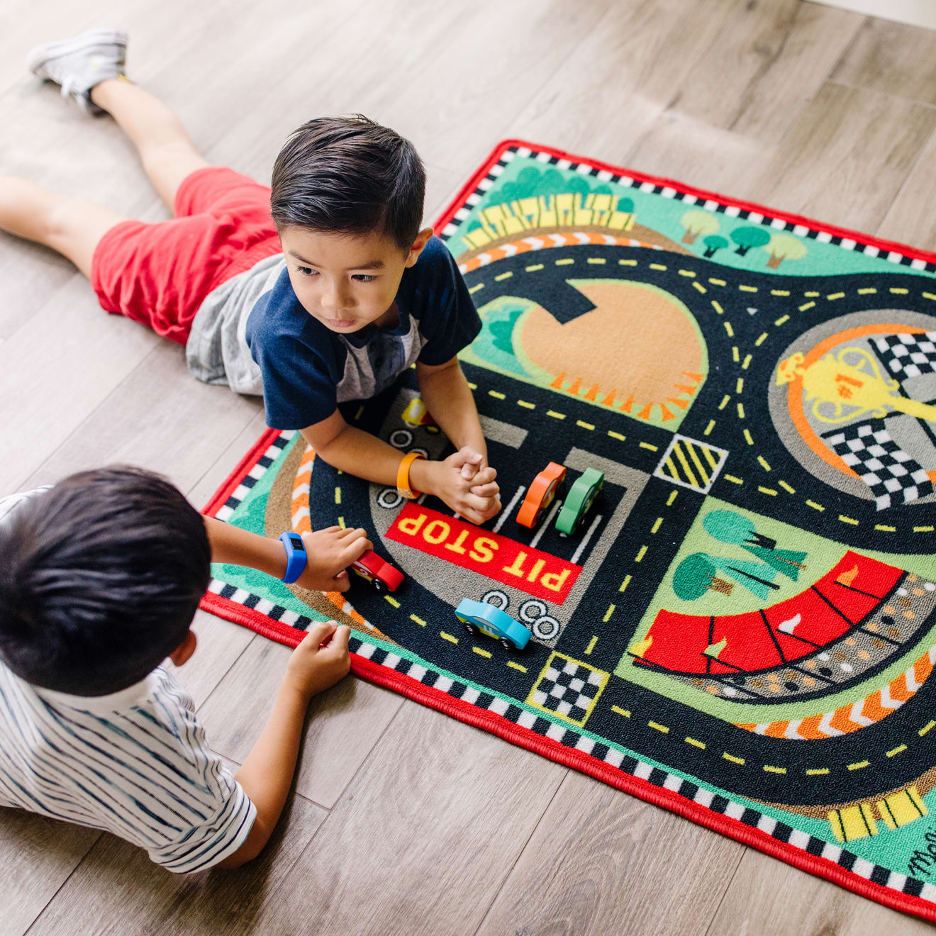 Vehicles & Trains Premium Quality Round the Speedway Race Track Rug & Car Set - Durable Material and Safe D...