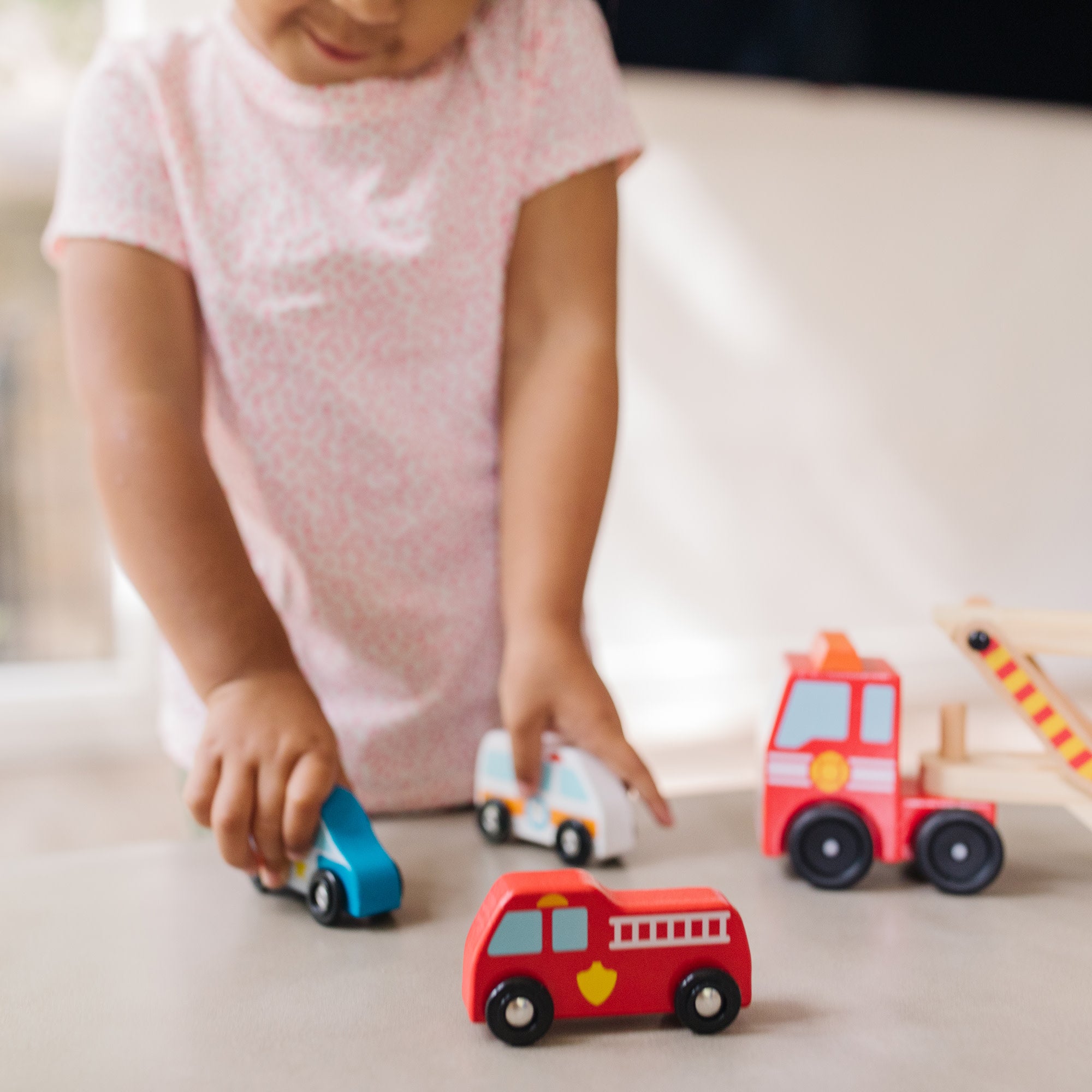 Vehicles & Trains Premium Quality Emergency Vehicle Carrier - Durable Material and Safe Design for Daily Ki...